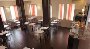 Hotel Mariano - Image 2