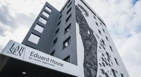 Eduard House by Larsen - Image 5
