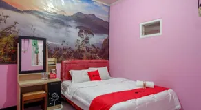 RedDoorz Syariah near Telaga Warna Dieng - Image 2