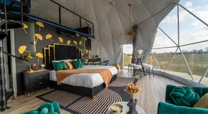 Deluxe Stargazer Dome Retreat in Stunning Nature - Image 2