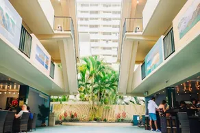 Waikiki Beachside Hostel - Image 3