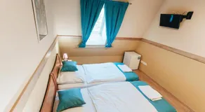 Castle Park Suites - Image 3