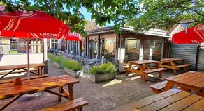 Kings Head Holt - Image 2