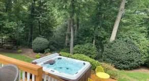 Lux Family Xcape with HotTub Fireplace Deck BBQ - Image 4
