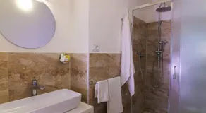 Afrodite Accomodation - Image 2
