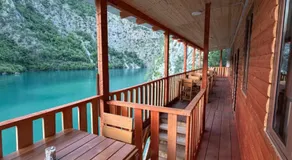 Te Panorama, Komani Lake - Image 3