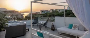 Avrilia Seaside Villa Heated Pool - Image 3