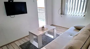 Apartman Java blizu AKVAPARKA, PARKING - Image 5
