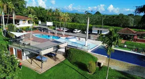 HOTEL CAMPESTRE CARRIEL QUINDIO picnic - Image 2