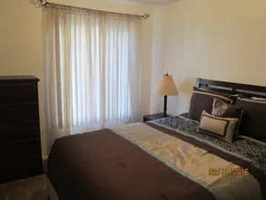 D 2 bd sleeps 6 near pool - Image 2