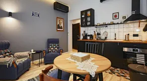 Courthouse Apartments Slavi - Image 3