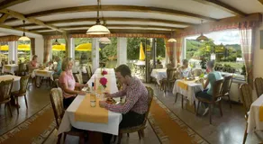 Hotel Weinhaus Moselblick - Image 2
