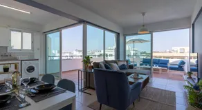 Chloris 3- Bedroom Apartment W/Pool in Larnaca - Image 4