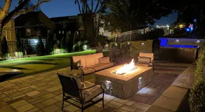 2mi Downtown Hot Tub Balcony 4 King Beds - Image 3