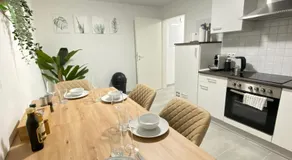 LUXOMES: Design Apartment - private Parking - 4 People - Image 2
