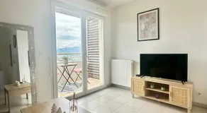 Cosy studio avec parking et vue féerique - Image 2