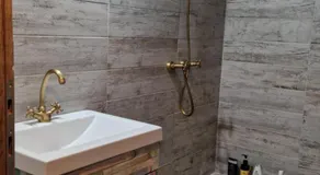 La sălaşul fermecat în Cheile Carasului - Image 2
