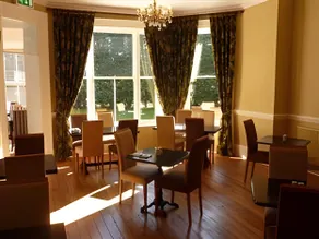Brandon House - Image 4
