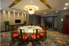 Rezen Select Hotel Quanjin Taiyuan - Image 5