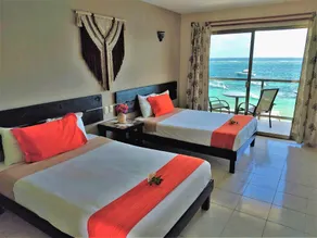 Hacienda Morelos Beachfront Hotel - Image 2