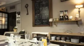 Aux Petits Bonheurs - Image 2