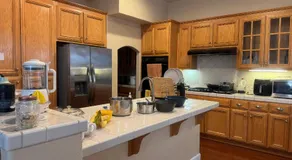 Rooms in a large home beautiful neighborhood - Image 3