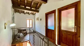 Nel Cortile della Casa di Carta, due Singole Unità - Image 4