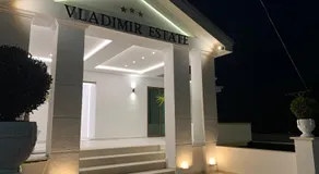 Vladimir Estate Hotel - Image 5