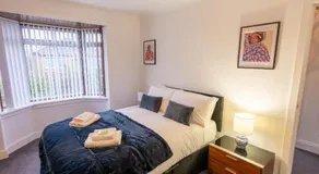 Spacious Home 10 mins to Airport & Braehead - Pass the Keys - Image 2