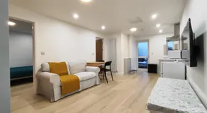 2 Bed Chippenham House with Parking - Image 2