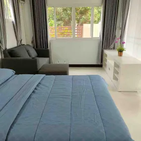 Nongnuchs Homestay Interior Queen Room - Image 3