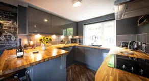 Storr Apartments - Image 5