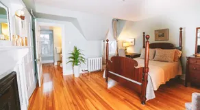 Gillespie House Inn - Image 2