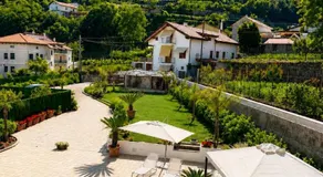 Carlo's Luxury Villa - Image 3