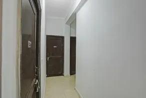 Hotel O Live Ur Style Near Noida Sector Metro Station - Image 3