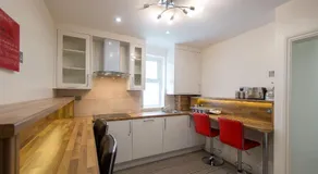 Heathrow-Windsor Guest House - Image 2