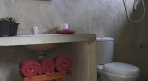 Holiday Stay Inn - Image 2