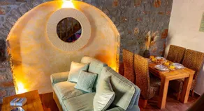 Carob Cottage - Image 3
