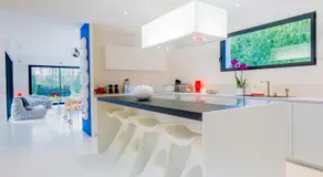 HOUSE ZYX - Image 2