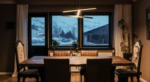Botnahlid Villa, Mountain and Town views and outdoor Sauna - Image 2