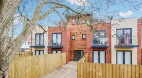 Modern Oxford 1 Bedroom Apart free CarPark Gated Development Newly Refurbished - Image 4