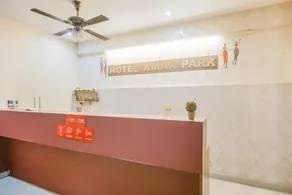 OYO 72405 Hotel Yogi - Image 4