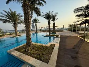 Beachfront spacious apartment - Image 3