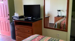 Economy inn - Image 5