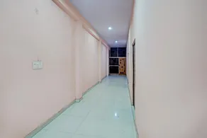 Hotel O Krishna Restaurant - Image 3