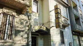 Lux Hotel Durante - Image 5
