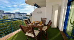 Mediterranean Boutique Apartment - Sea View, Pool & Parking - Image 3