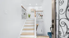 Charming 3-Bed House with Hot Tub close to Downtown - Image 5