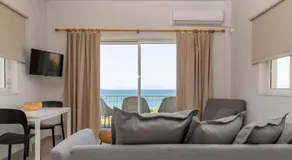Euphoria Blue studio apartments - Image 2