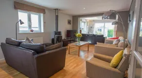 Warwick Lodge - Image 4